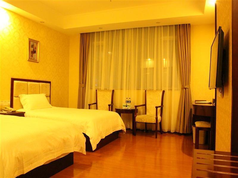 Greentree Inn Guangdong Shantou Gurao Gugui Road Business Hotel Екстер'єр фото
