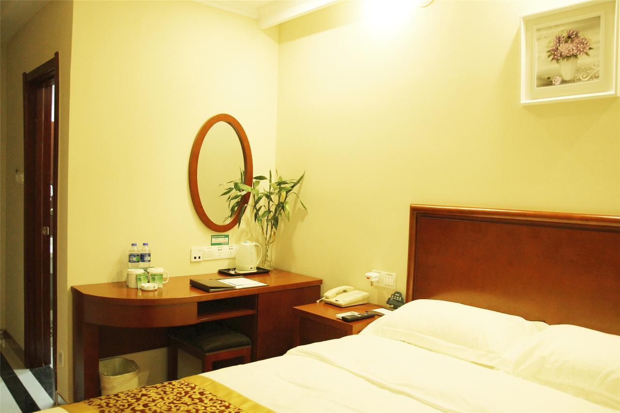 Greentree Inn Guangdong Shantou Gurao Gugui Road Business Hotel Екстер'єр фото
